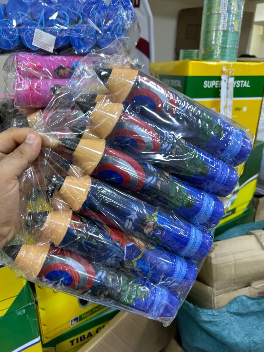 صورة باكو ١٢ مقلمة شكل قلم 