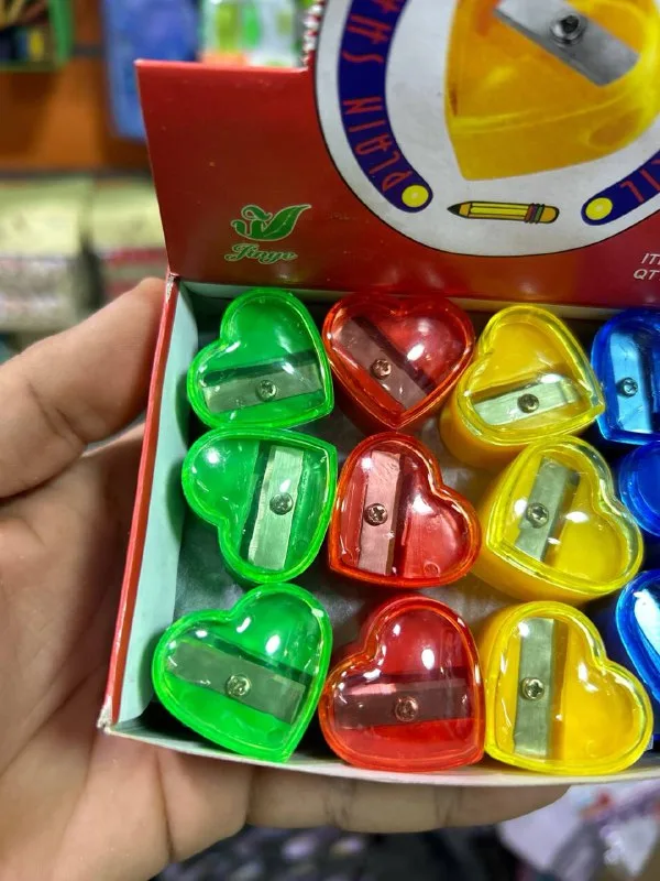 صورة 4 — براية شكل قلب 165