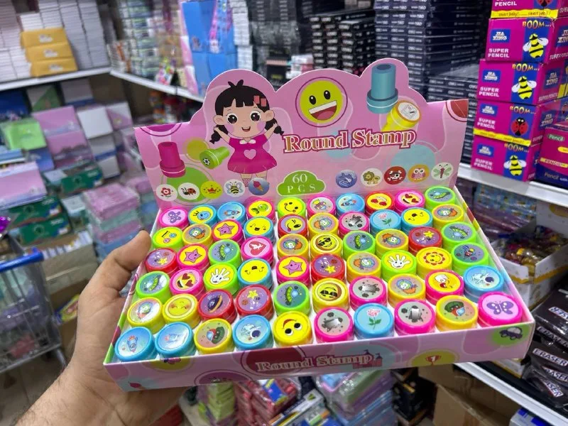 صورة 4 — مجموعة 4 استاند اختام