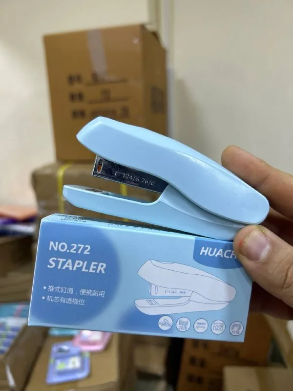 صورة 5 — دباسة 272 باستيل جسم بلاستك تقيل