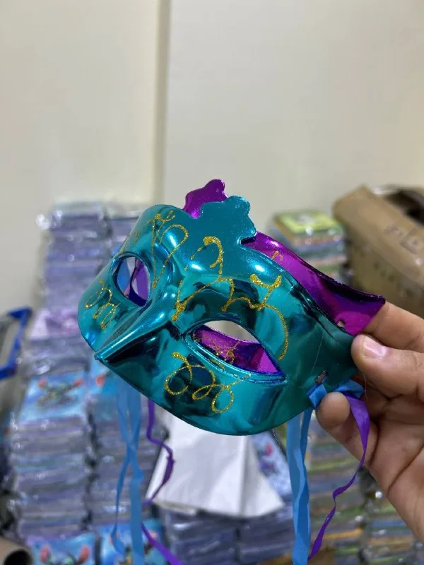 صورة 2 — ماسك حفلات جليتر