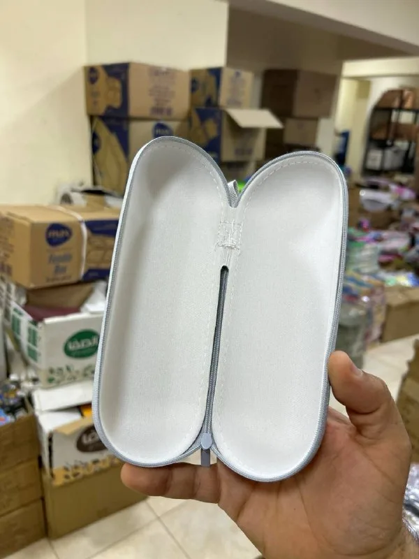 صورة 3 — مقلمة مستوردة مبطنة