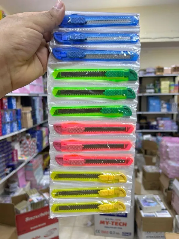كارت 12 كتر بلاستك صغير