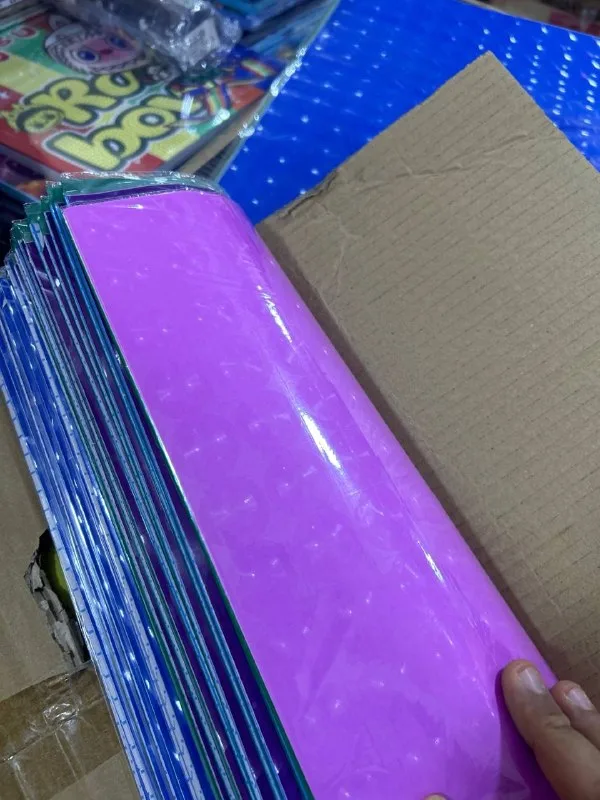 صورة 2 — كيس جلاد شفاف الوان 10 ق